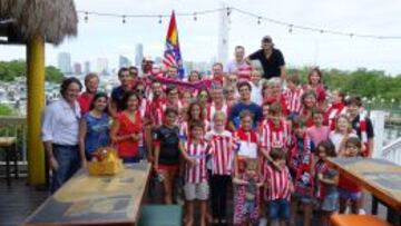 Unión. Pese al empate ante el Villarreal, los aficionados colchoneros de Miami disfrutaron a lo grande el partido del Atlético y lo vivieron como una fiesta.