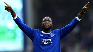 Lukaku celebra uno de sus goles. 