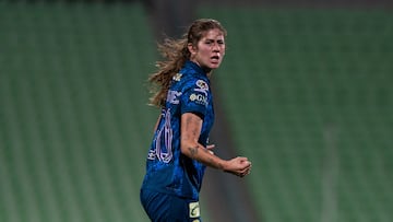 during the 15th round match between Santos and America as part of the Torneo Clausura 2025, Liga MX Femenil at TSM Corona Stadium on March 28, 2025 in Torreon, Coahuila, Mexico.