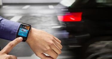 Aparca tu coche vía smartwatch gracias a BMW