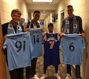 Willy, Porzingis y Kuzminskas, con David Villa en Nueva York