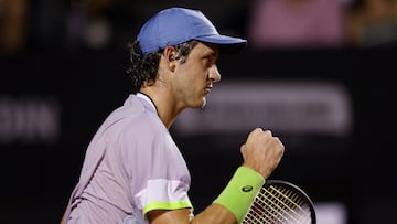 Tennis - ATP 500 - Rio Open - Jockey Club Brasileiro, Rio De Janeiro, Brazil - February 25, 2023 Chile's Nicolas Jarry reacts during his semi final match against Spain's Carlos Alcaraz REUTERS/Sergio Moraes