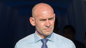 El timonel español expresó que se siente feliz por sus jugadores después de reencontrar el triunfo en la Liga MX. Arremetió a la afición que abucheó a uno de los suyos.