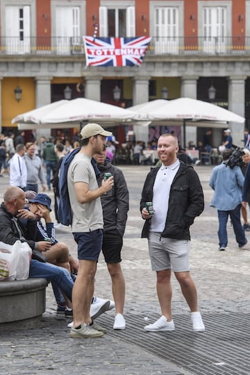 Tottenham supporters in Plaza Mayor this afternoon.