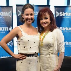 Ashley Judd se sincera sobre el suicidio de su madre, Naomi Judd