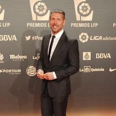 Simeone se merece el Balón de Oro como entrenador por...