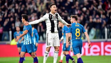 Soccer Football - Champions League - Round of 16 Second Leg - Juventus v Atletico Madrid - Allianz Stadium, Turin, Italy - March 12, 2019  Juventus&#039; Cristiano Ronaldo celebrates scoring their first goal   REUTERS/Massimo Pinca