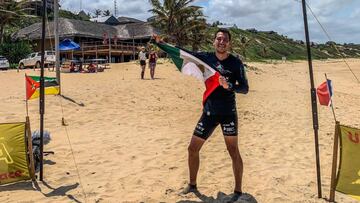 Ultramaratonista regresa al país tras quedar varado en África por nueva cepa de COVID-19
