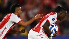 Santa Fe's forward Hugo Rodallega (R) celebrates after scoring during the Copa Sudamericana group stage second leg football match between Colombia's Independiente Santa Fe and Brazil's Goias at the Nemesio Camacho "El Campin" stadium in Bogota on June 28, 2023. (Photo by JUAN BARRETO / AFP)