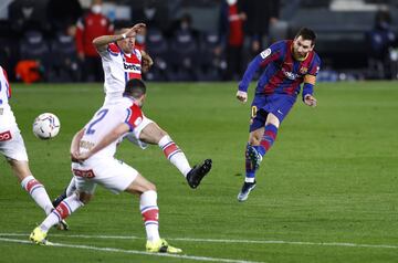 Messi marcó el 2-0 al borde del descanso.