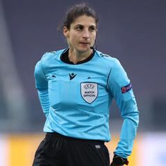 La alemana Riem Hussein dirigirá el Chelsea - Barça de la final de la Champions