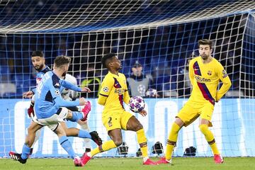 1-0. Dries Mertens marc¨® el primer gol.