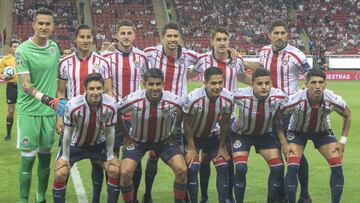 El posible 11 titular de Chivas frente a River Plate