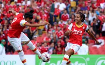 El fútbol femenino debuta en El Campín con triunfo de Santa Fe