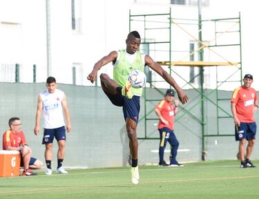 Colombia entrena en campo antes de enfrentar a Arabia Saudita