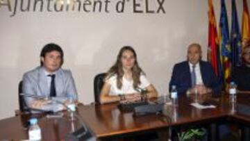 Alcalde, concejal y empresarios piden transparencia al consejo