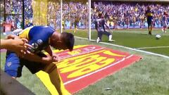 Fabra marca un golazo contra Arsenal y celebra con su rodilla