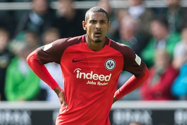 El delantero marfileño y exjugador del Leganés, jugó un total de 77 partidos en los que anotó 33 goles y dio 19 asistencias de gol. Consiguió una Copa de Alemania. 