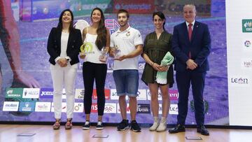 Rienda, en un acto con la Federaci&oacute;n de Balonmano. 