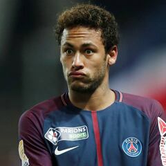 Le10Sport: el United prepara 500M€ para comprar a Neymar