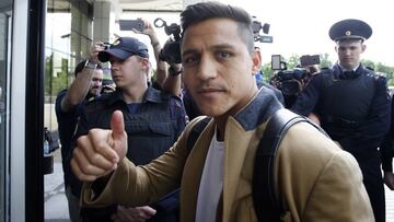 Alexis se suma a la Roja: "Estoy bien, quiero jugar ante Rusia"