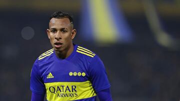 Boca Juniors' Colombian forward Sebastian Villa gestures during their Argentine Professional Football League Tournament 2022 match against Arsenal at La Bombonera stadium in Buenos Aires, on June 5, 2022. (Photo by ALEJANDRO PAGNI / AFP)