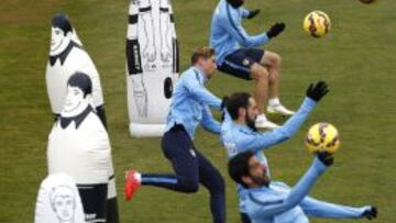 INTENSIDAD. Siqueira, Torres, Juanfran y Raúl García, ayer.