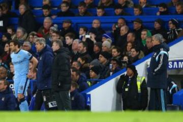 Manchester City y Chelsea no lograron sacarse diferencias en Stamford Bridge.