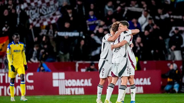 Pepe Sánchez se gana a la afición del Albacete