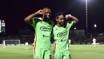 Oscar Estupinan celebrates his goal 1-0 of Juarez during the 11th round match between FC Juarez and Leon as part of the Liga BBVA MX, Torneo Apertura 2025 at Olimpico Benito Juarez Stadium, on September 26, 2025 in Ciudad Juarez, Chihuahua, Mexico.