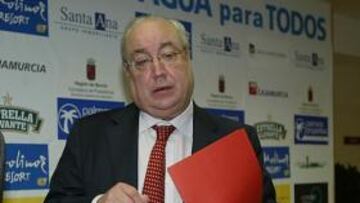 <b>EN SU LÍNEA. </b>Samper será el último en tener la palabra sobre los fichajes.