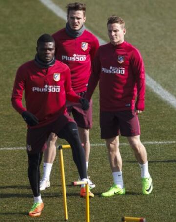 Saúl, Thomas y Gameiro.
