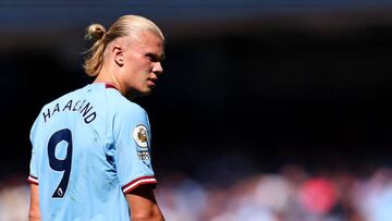 MANCHESTER, ENGLAND - AUGUST 13: Erling Haaland of Manchester City during the Premier League match between Manchester City and AFC Bournemouth at Etihad Stadium on August 13, 2022 in Manchester, United Kingdom. (Photo by Robbie Jay Barratt - AMA/Getty Images)