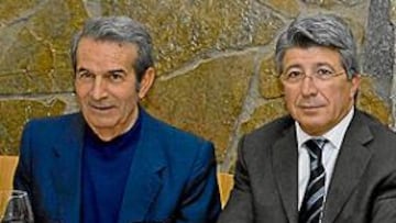 <b>MESA DE HONOR. </b>Feliciano Rivilla, Enrique Cerezo, Adelardo y Miguel Ángel Gil, juntos en la mesa presidencial.