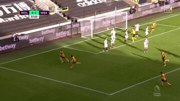 Cómo engañan su aspecto frágil y sus 18 años: el niño de los 40M€ de la Premier dejando su sello