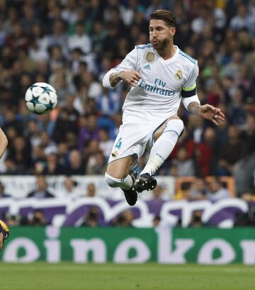 También hubiera puesto a hierro en este sitio, pero a Sergio le agradeceremos eternamente los madridistas su agónico gol de cabeza en el minuto 93 de Lisboa. Sin duda, el gol por excelencia de los derbis. ¡La décima!