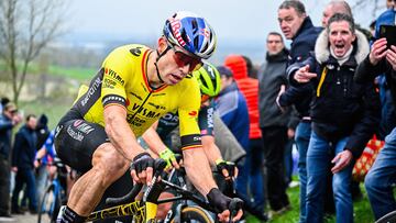 Belgian Wout van Aert of Team Visma-Lease a Bike competes in the 'E3 Classic' one day cycling race, in Harelbeke, on March 22, 2024. (Photo by JASPER JACOBS / Belga / AFP) / Belgium OUT