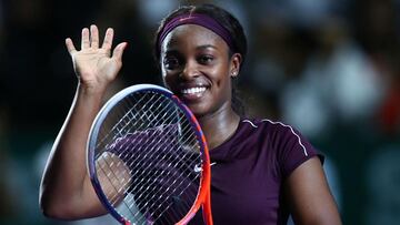 Stephens sees off Osaka in see-saw Singapore battle