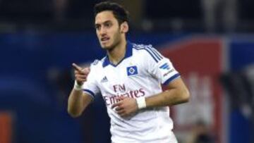 Calhanoglu, con el Hamburgo.