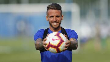 12/07/18 INSTALACIONES DE EL REQUEXON   ENTRENAMIENTO OVIEDO 
 AARON &Ntilde;IGUEZ 
 
 FOTO ENVIADA MONSERRATE.HERNANDEZ.