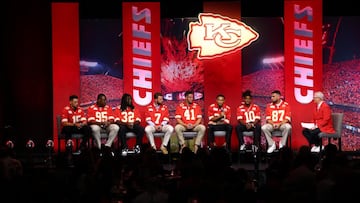 Chiefs sigue su reestructuración y manda una de sus estrellas a los Rams