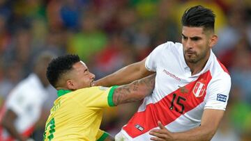 Zambrano, con Gabriel Jes&uacute;s durante la final de la &uacute;ltima Copa Am&eacute;rica.