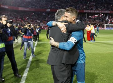 Joaquín Caparrós y Sergio Ramos.