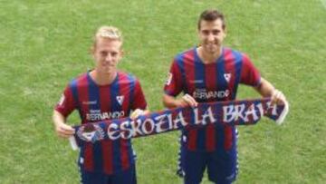 El Éibar, rumbo a Soria con Ekiza y Dani Nieto.