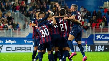 El Eibar celebra un gol frente al Valladolid