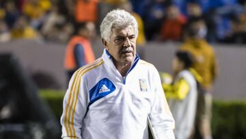 Ricardo Ferretti, de Tigres, en el duelo ante el Toronto FC.