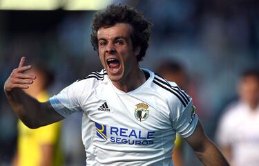 Otro de los que sueña con el playoff es el Burgos, tras una nueva victoria que rompió una racha de tres encuentros sin ganar, ante el Villarreal B. Artola marcó el único tanto del partido y ¡vaya gol!, un remate de tacón tras recibir un pase de Areso.