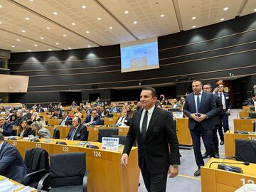 La delegación de La Nucía recoge el premio.