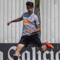 La infructuosa búsqueda de club para Angelo Araos en Brasil