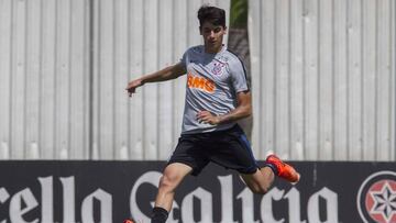 La infructuosa búsqueda de club para Angelo Araos en Brasil